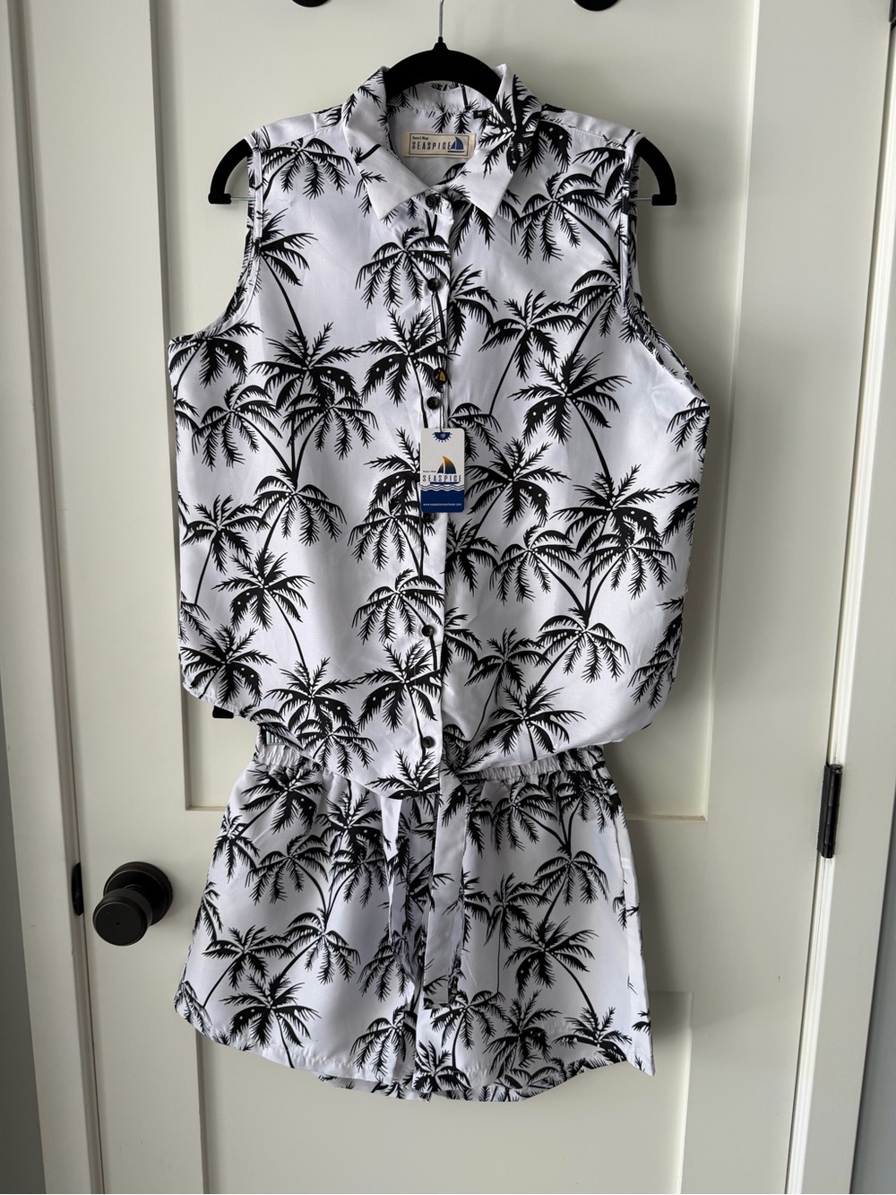 Sleeveless Palm-Print 2Pc set in Black and White by SeaSpice Resort Wear